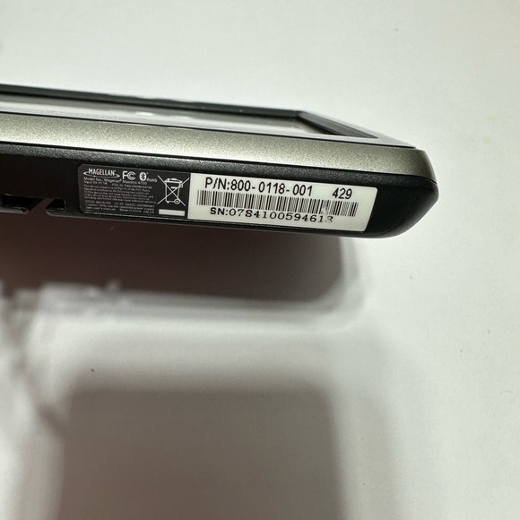 Magellan Maestro 4700 Automotive Car Vehicle GPS Navigator 4.7" Touch Screen - Picture 12 of 13